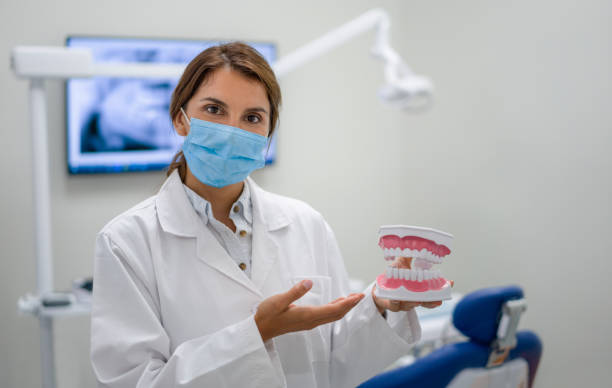 Best Emergency Dental Care for Broken or Chipped Teeth in Iowa Colony, TX