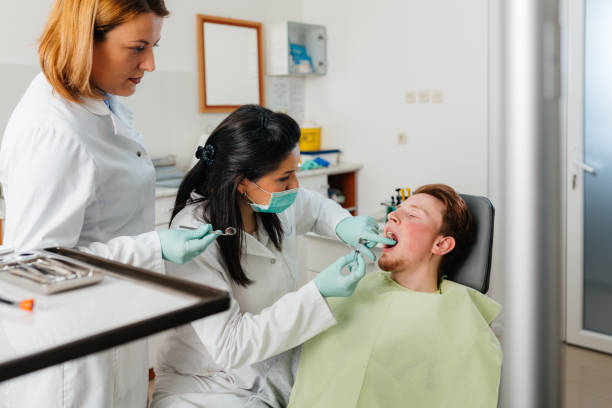 Best Emergency Dental Care for Broken or Chipped Teeth in Iowa Colony, TX